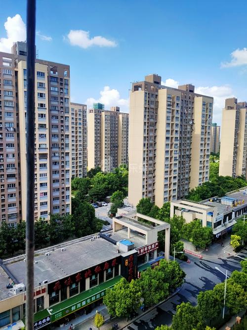 上海房地产经纪从业人员信息卡核验码:本房源因不动产权证在办理中未